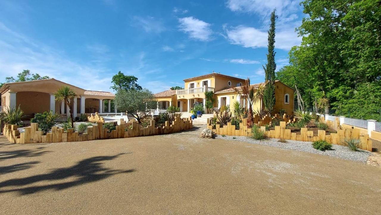 Le Mas Provencal Régusse Esterno foto